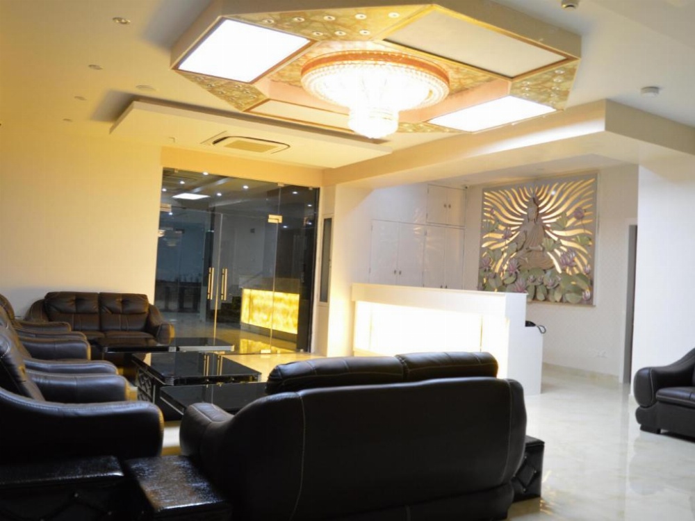 Hotel Diamonds Pearl Main image