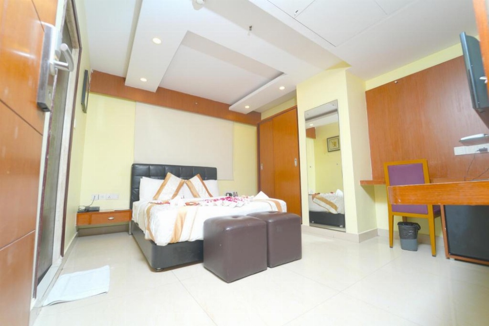 Hotel Diamonds Pearl